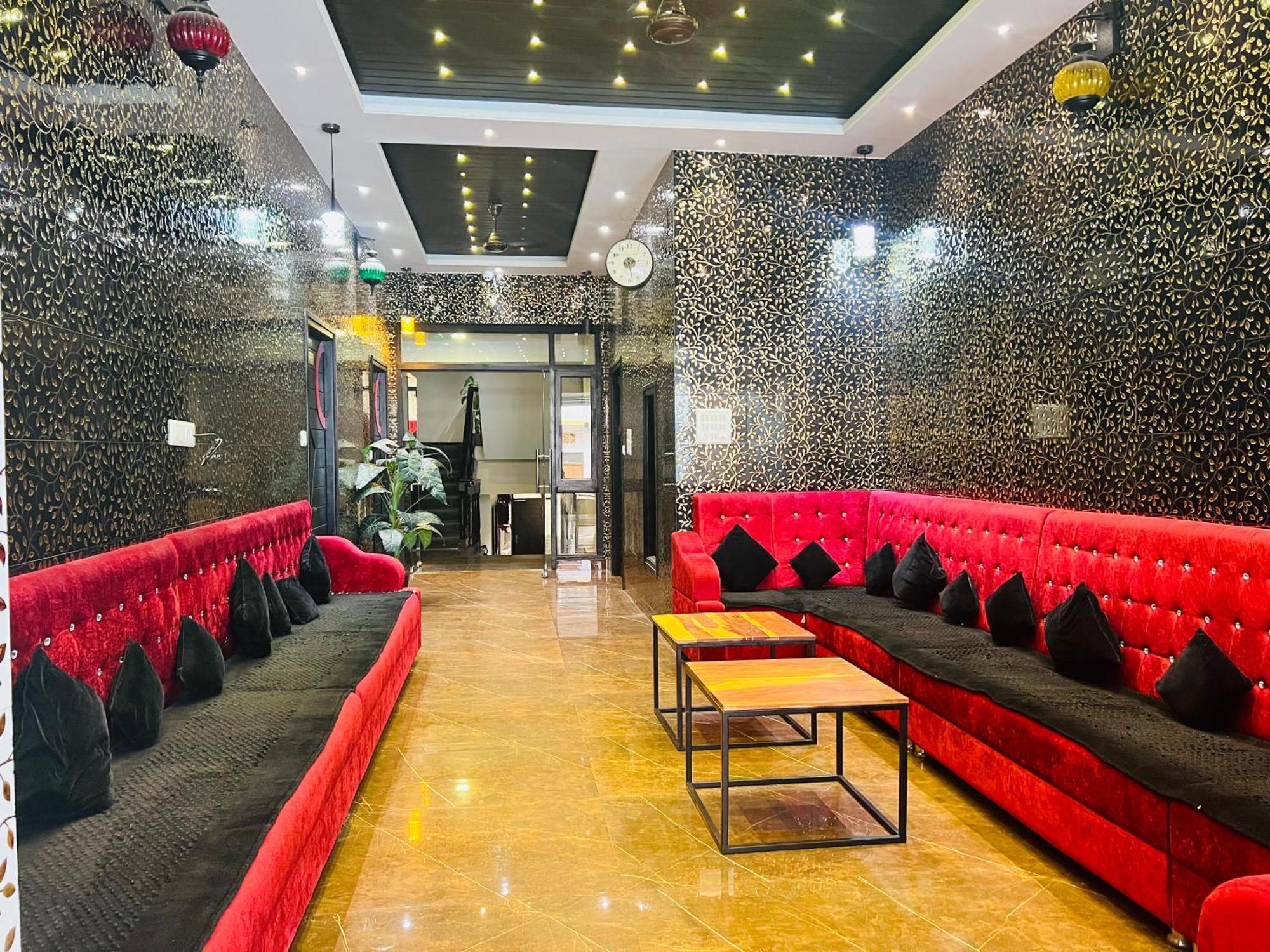 Hotel Grand Bhagwat, أُودايبور المظهر الخارجي الصورة