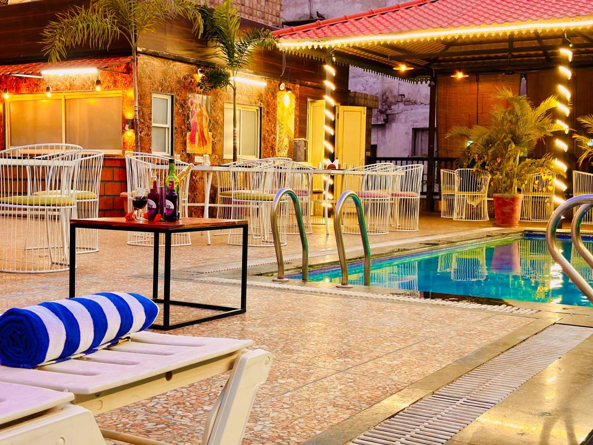 Hotel Grand Bhagwat, أُودايبور المظهر الخارجي الصورة