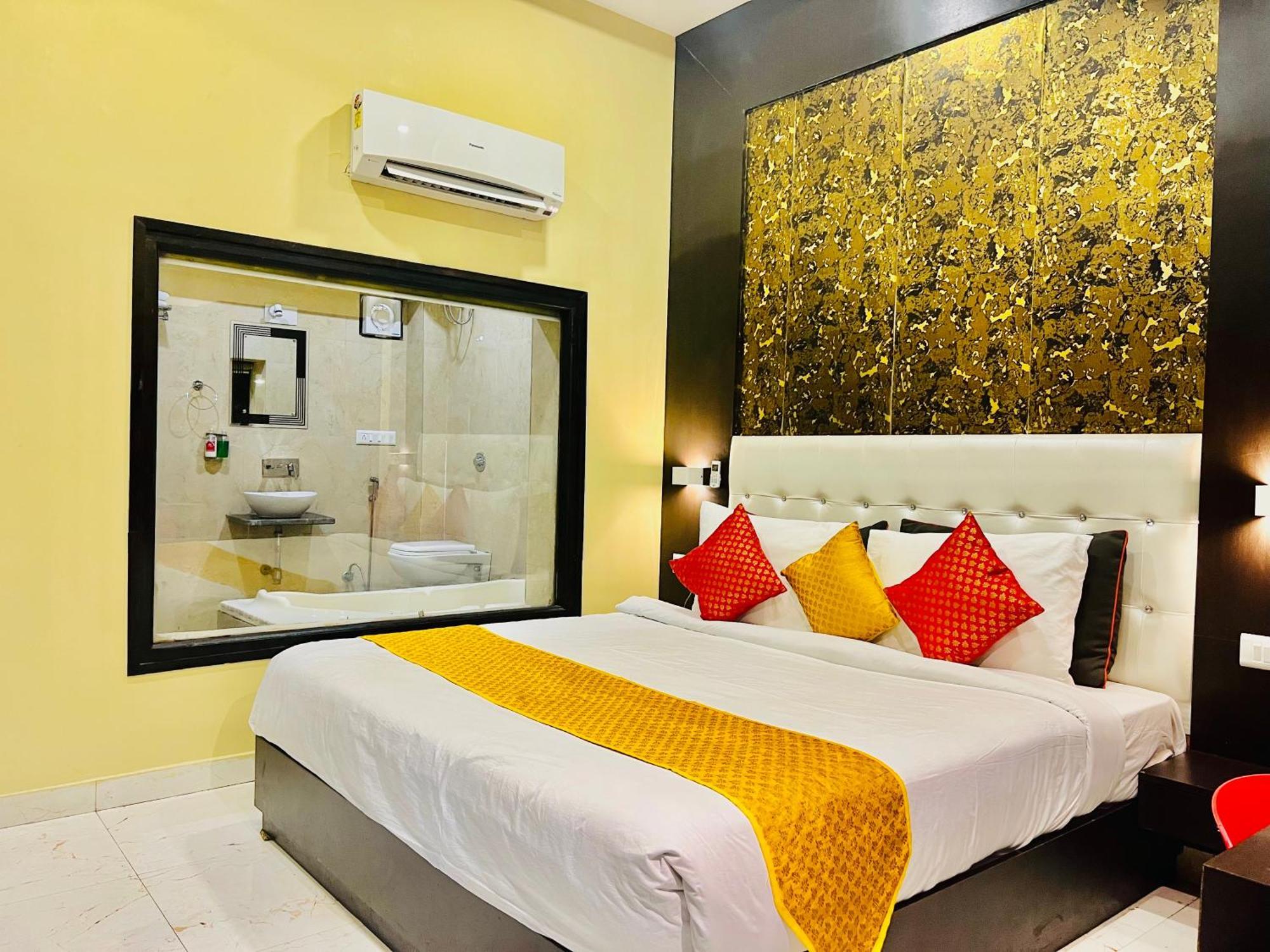 Hotel Grand Bhagwat, أُودايبور المظهر الخارجي الصورة