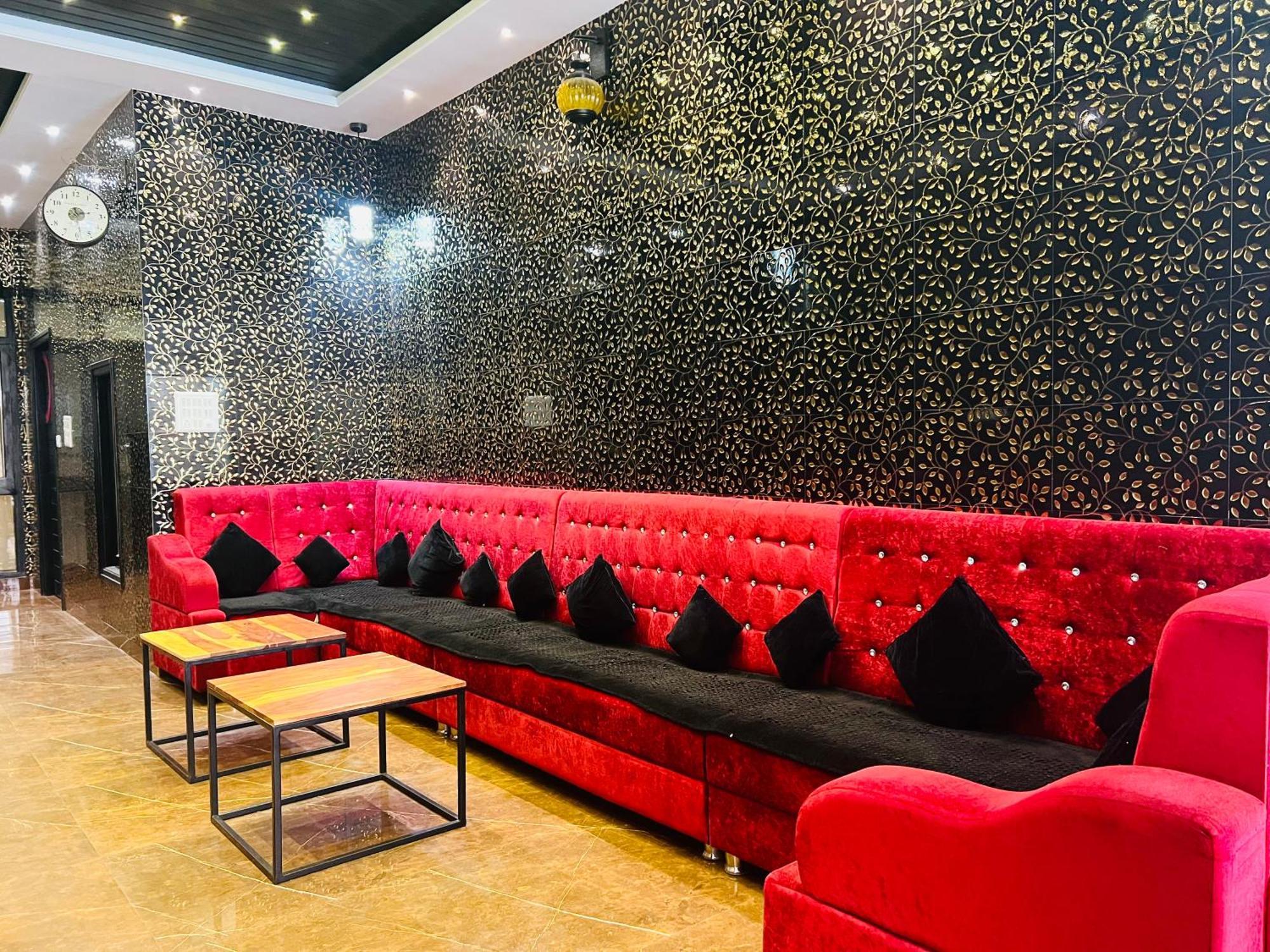 Hotel Grand Bhagwat, أُودايبور المظهر الخارجي الصورة