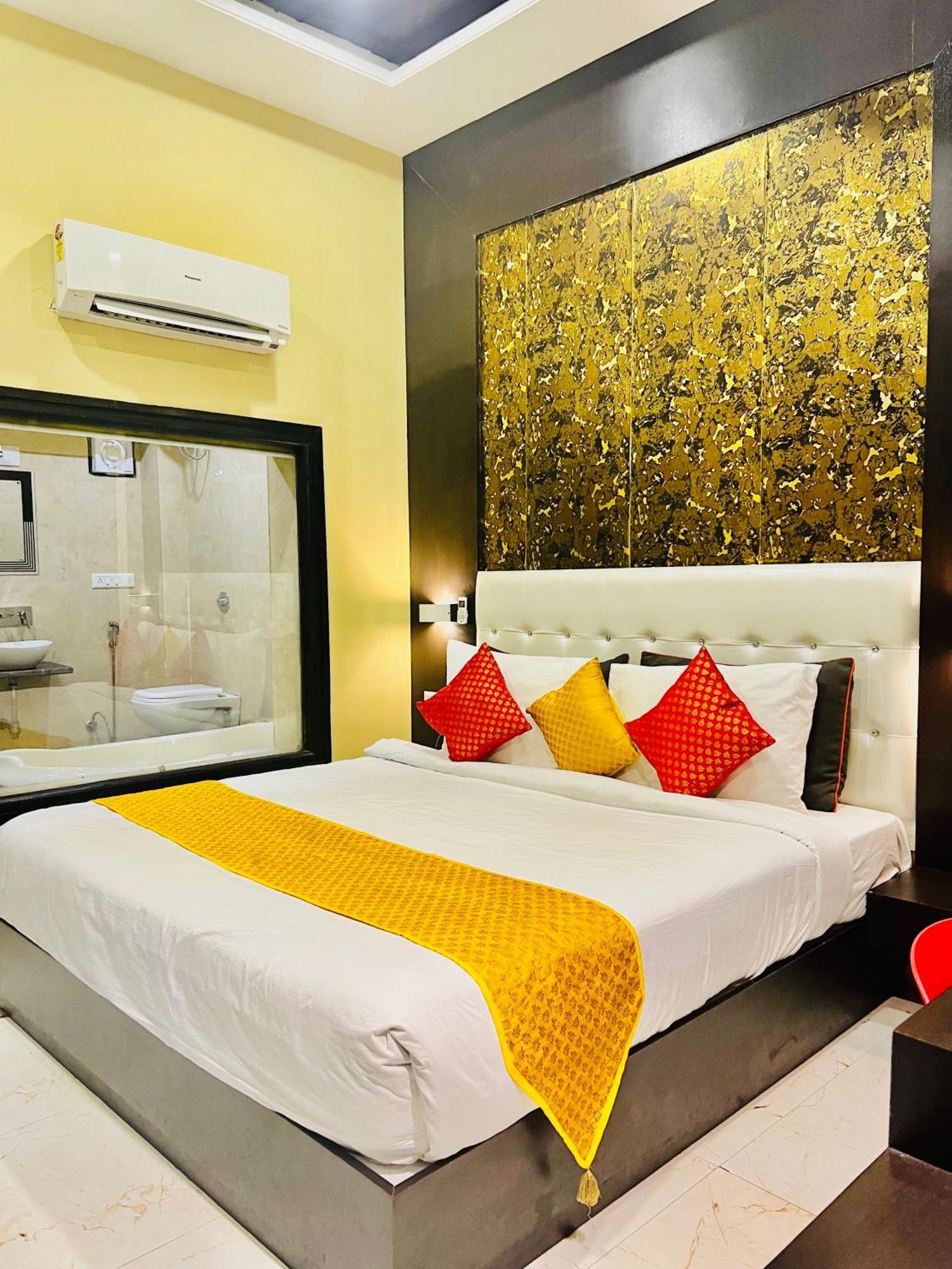 Hotel Grand Bhagwat, أُودايبور المظهر الخارجي الصورة